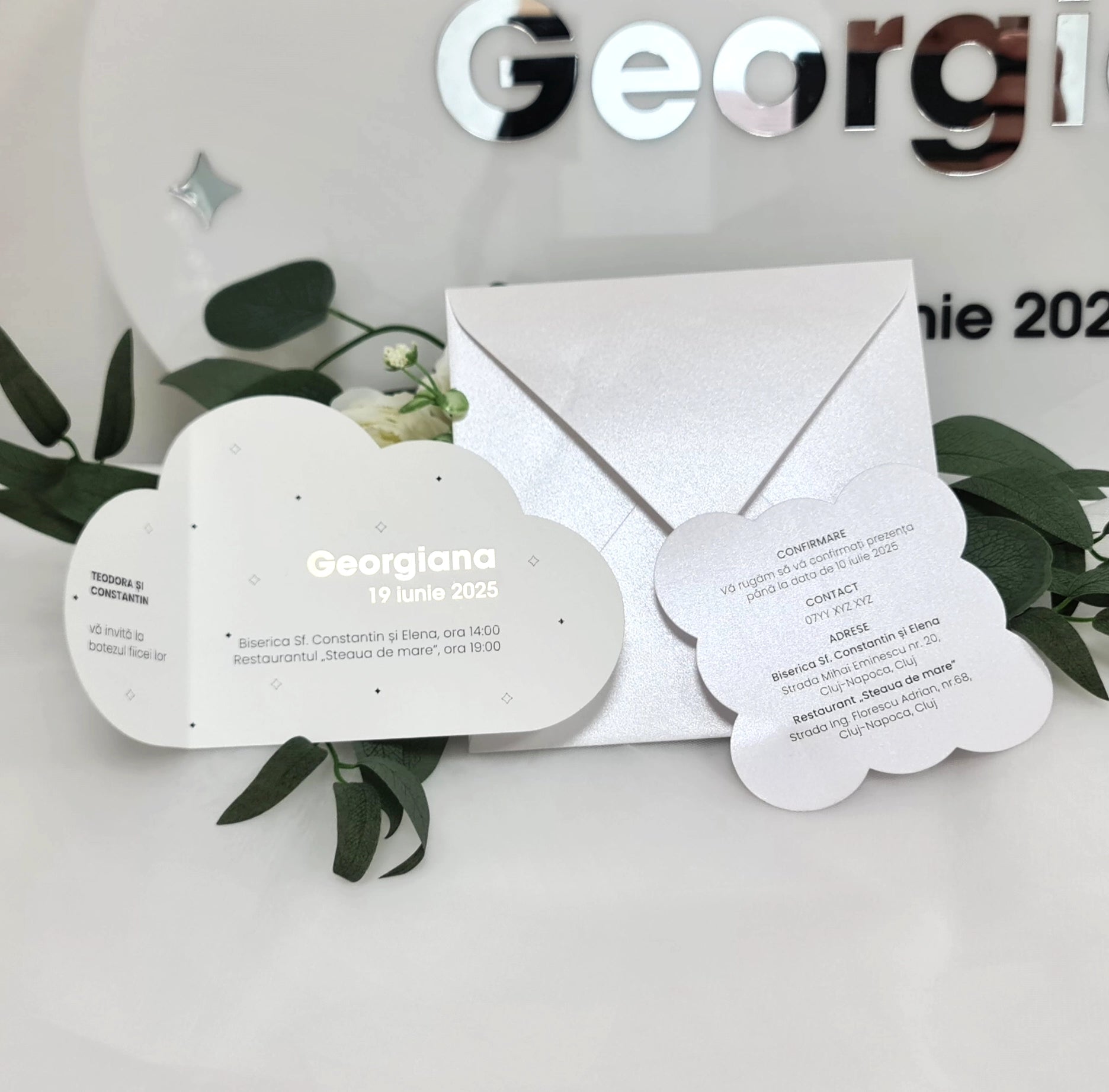 Invitație botez norișor cu text argintiu